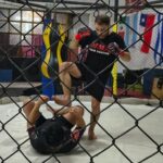 "No tiene chances conmigo", disparó Axel Díaz, el experimentado rosarino especialista en Muay Thai. La respuesta de Franco "El Lobo" Tombolesi no tardó en llegar: "Esto no es Muay Thai, esto es MMA. Si cree que con una sola disciplina le alcanza para ganarme, le deseo mucha suerte porque va a necesitar mucho más que eso". Con estas declaraciones cruzadas, la pelea ya comenzó mucho antes de sonar la campana y promete un verdadero choque de estilos el próximo domingo 28 de junio en San Pedro.