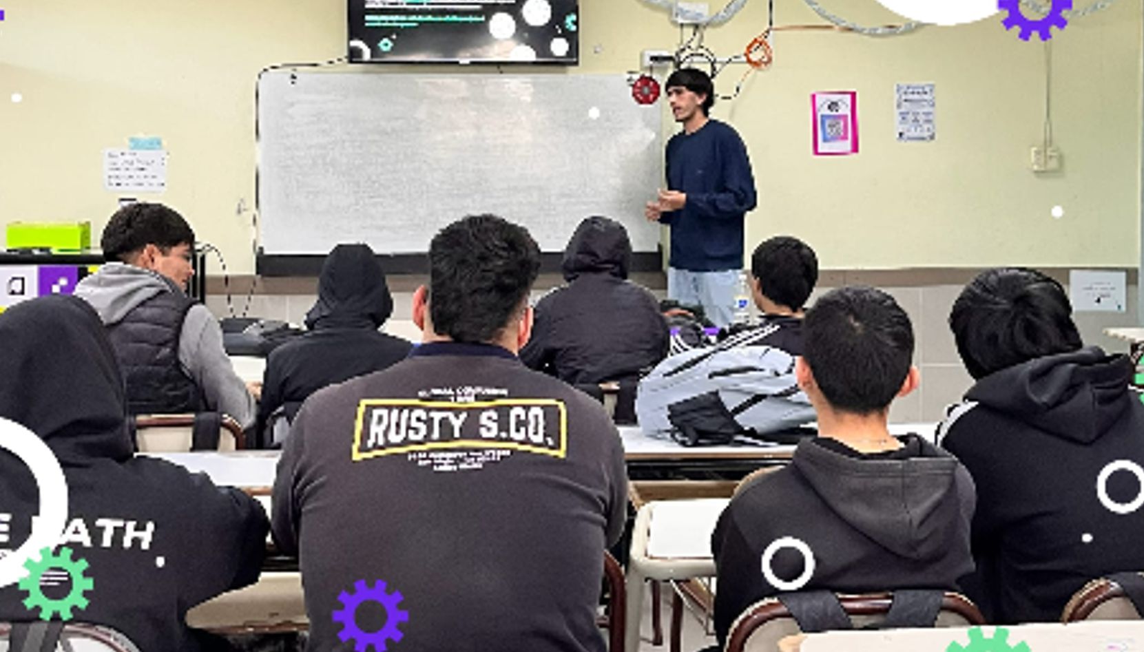La Municipalidad de San Nicolás lanzó una nueva propuesta de formación gratuita en seguridad en línea a través del programa Revolución Digital, con el objetivo de promover el uso responsable de las herramientas tecnológicas y brindar conocimientos para prevenir estafas y proteger la información personal.