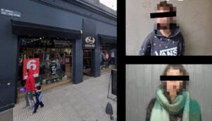 Dos jóvenes fueron detenidas luego de intentar sustraer mercadería de un conocido local de indumentaria ubicado en pleno centro de San Nicolás. El hecho ocurrió en una tienda situada sobre calle Mitre al 200, donde el personal del comercio advirtió rápidamente la maniobra delictiva y dio aviso a la Policía.