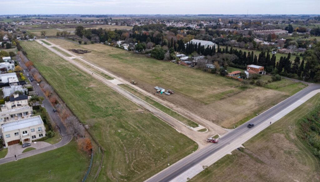La Municipalidad de San Nicolás anunció el inicio de una nueva obra de infraestructura que mejorará la conectividad entre distintos sectores de la ciudad. En las próximas semanas comenzarán los trabajos previos para la pavimentación de Avenida Paraguay, en el tramo que une la Avenida Illia con la Costanera Alta, una de las zonas más concurridas por los nicoleños.