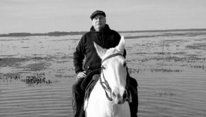 San Nicolás despide a Ramón Eduardo Álvarez, conocido por todos como "El Choni", uno de esos personajes que trascendieron el paso del tiempo y lograron convertirse en parte del imaginario popular de la ciudad. Falleció a los 75 años como consecuencia de un paro cardiorrespiratorio derivado de una neumonía.