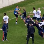 La final del fútbol nicoleño entre Regatas y La Emilia terminó de la peor manera. Lo que debía ser una fiesta deportiva quedó completamente opacado por una violenta batalla campal que dejó varios heridos y generó un fuerte pedido de sanciones ejemplares para los responsables.
