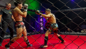 El peleador nicoleño Franco "El Lobo" Tombolesi protagonizó una destacada actuación en Liniers, donde dominó gran parte del combate. Sin embargo, dos de los tres jueces vieron otra pelea y el resultado final dejó una fuerte controversia.