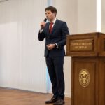 El intendente de San Nicolás, Santiago Passaglia, participó del acto conmemorativo por el 100° aniversario del Colegio de Abogados de San Nicolás, una institución con un siglo de trayectoria dedicada a la defensa de los derechos, el ejercicio profesional y el fortalecimiento del sistema judicial.