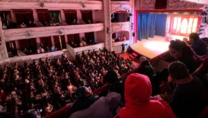 Como ocurre en cada receso escolar de invierno, cientos de chicos de distintos barrios de San Nicolás están viviendo una experiencia inolvidable gracias al programa impulsado por la Municipalidad que les permite asistir gratuitamente a las funciones del Teatro San Nicolás.