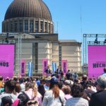 San Nicolás fue el escenario elegido por Manuel y Santiago Passaglia para anunciar que competirán por la Presidencia de la Nación en las elecciones de 2027. Durante un acto que reunió a vecinos y referentes de distintos sectores, los hermanos presentaron a HECHOS como una alternativa política nacional basada en la gestión, el trabajo y los resultados concretos. En medio del lanzamiento, los presentes comenzaron a corear espontáneamente: “Se siente, se siente, Passaglia presidente”.