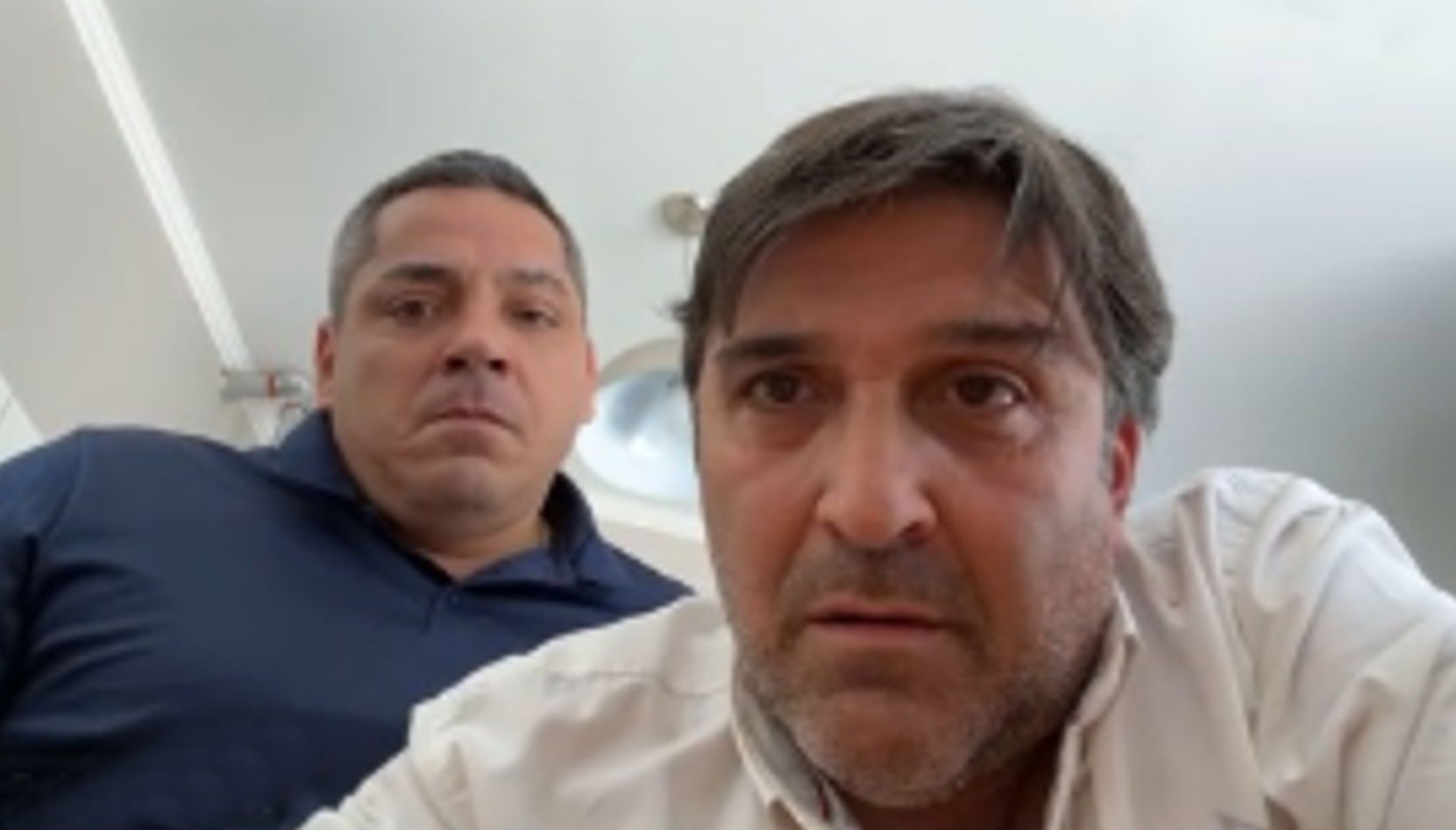 El dirigente del Sindicato de Camioneros de San Nicolás, Maxi Cabaleyro, fue absuelto de las acusaciones que enfrentaba en una causa judicial vinculada al bloqueo de una empresa distribuidora mayorista de productos en San Pedro. La resolución se conoció este miércoles y marcó un giro en un proceso que mantenía al referente sindical bajo arresto domiciliario desde 2022.